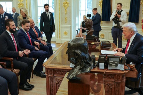 انضمام سوريا الى التحالف ضد داعش هو تحول غربي ينطوي على فرص ومخاطر